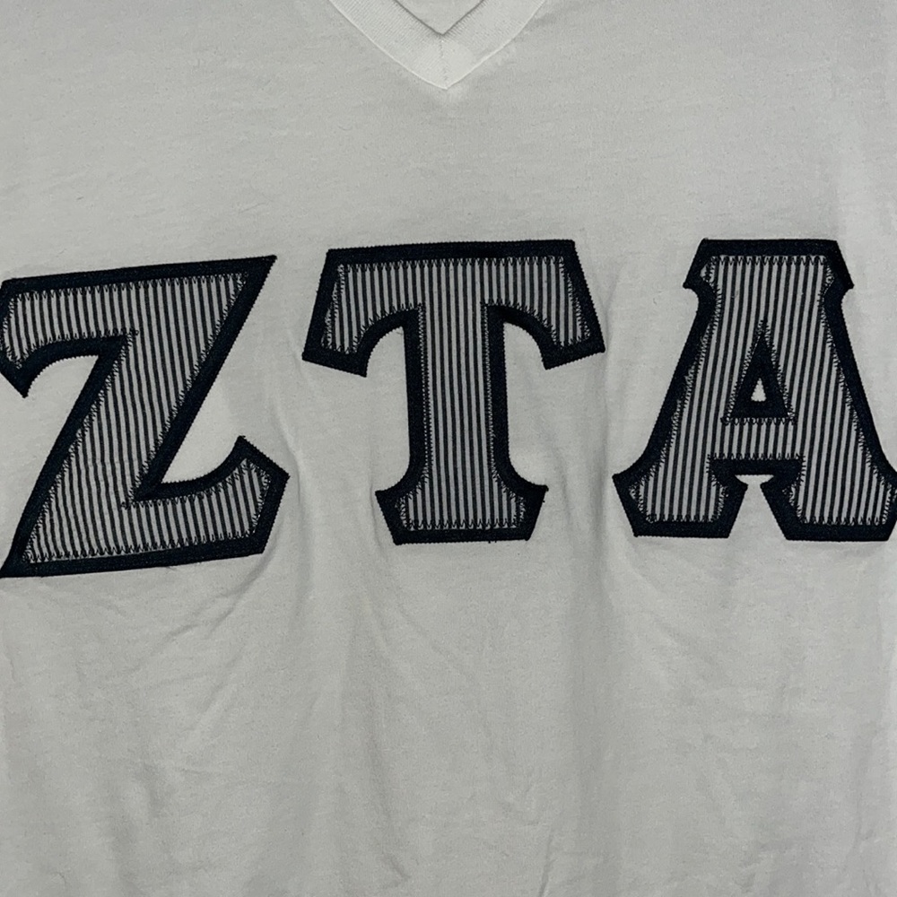 NWOT—ZTA Sorority V-Neck T-Shirt—Size Large